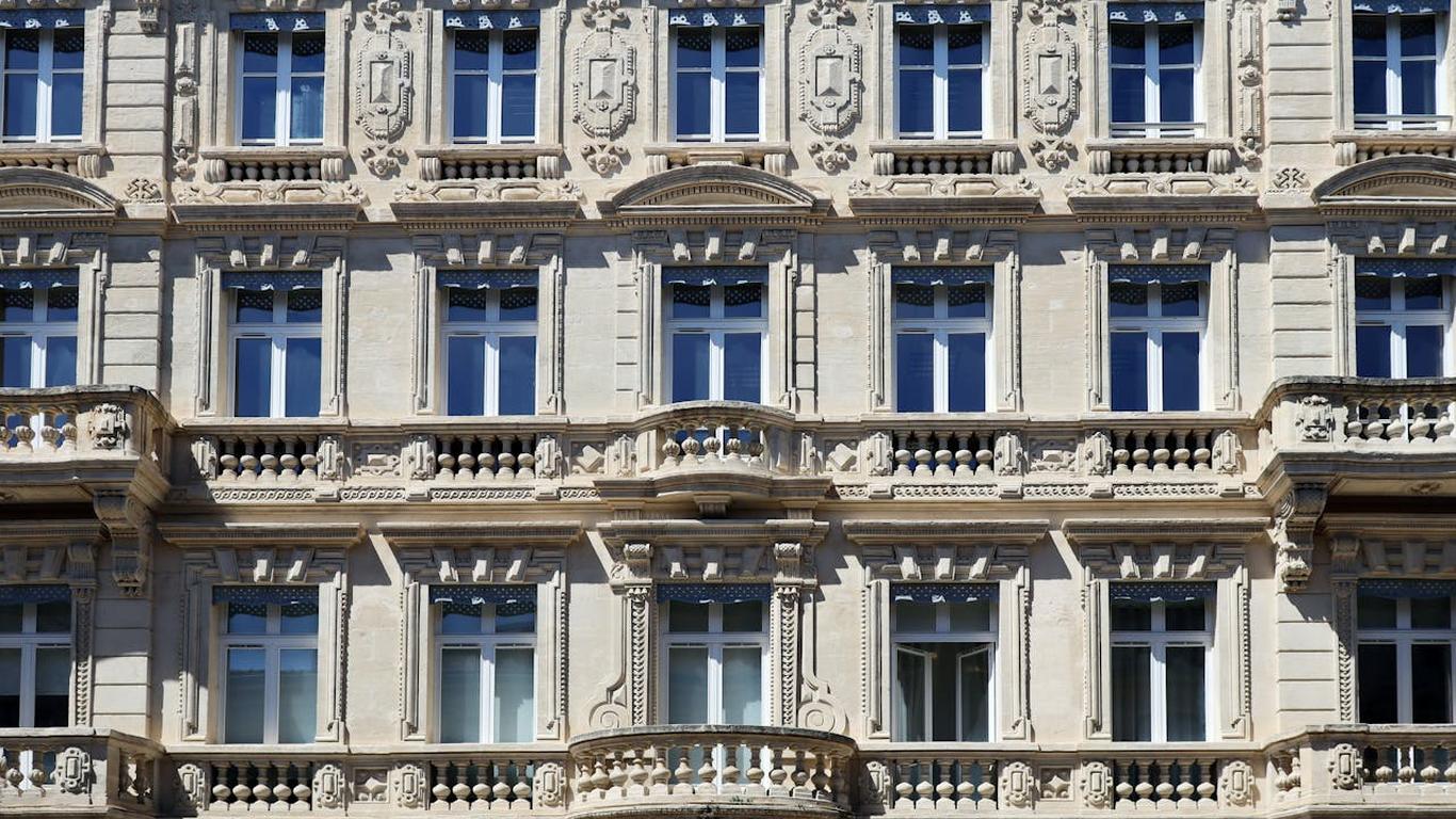 The world’s luggage storage network