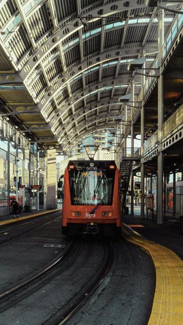 Civic Center Station