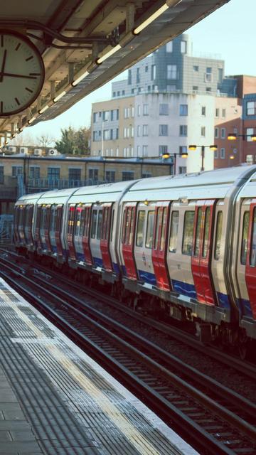 Moorfields Station