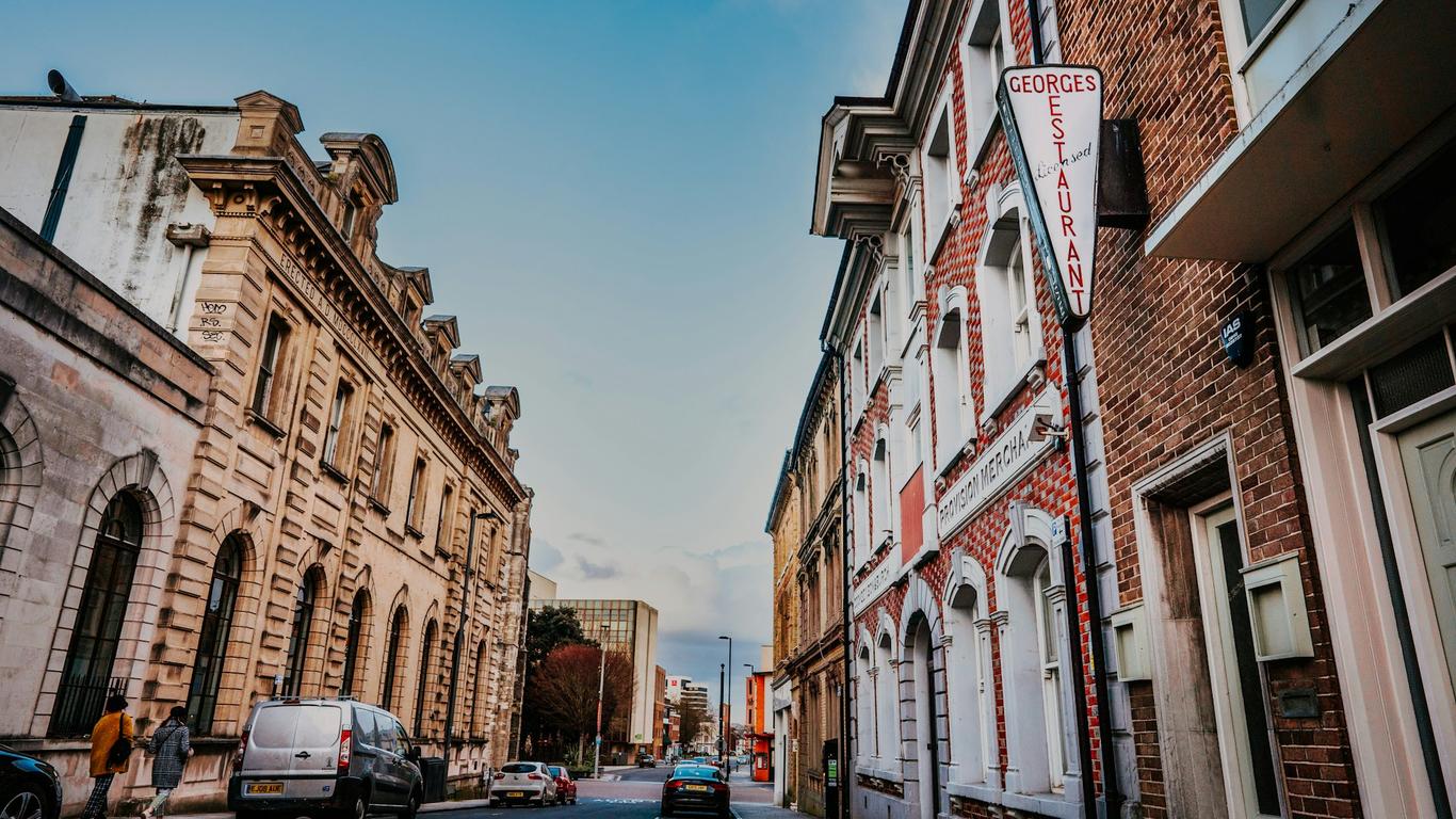 The world’s luggage storage network