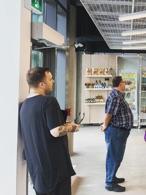 多倫多比利·畢曉普機場行李寄存