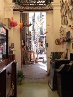 荷物預かりパイ広場