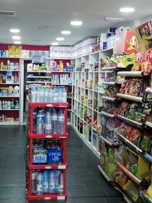 荷物預かりプラサデサンツ駅