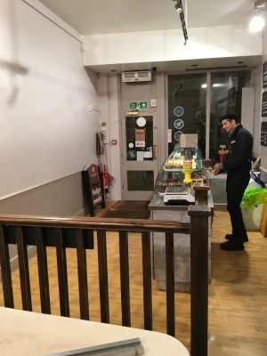 荷物預かりブロードストリート