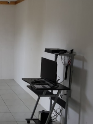 荷物預かりフェニックス出版社