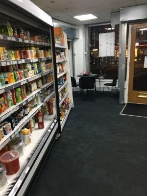 荷物預かりロンドンロード