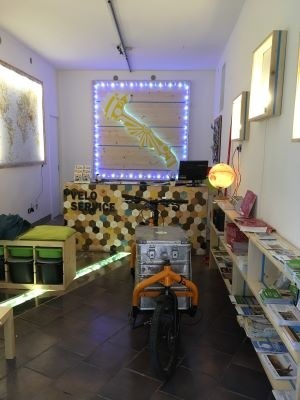 ヌエバ広場(Plaza Nueva)の荷物預かりサービス