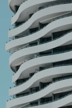 Broadbeach luggage storage