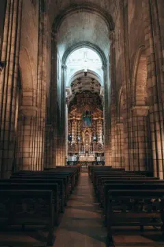 Porto Katedral luggage storage