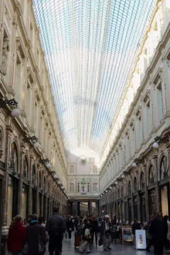 Královská galerie svatého Huberta luggage storage