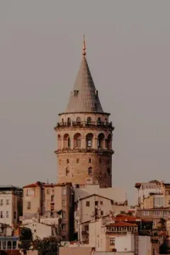 Galata Kulesi luggage storage