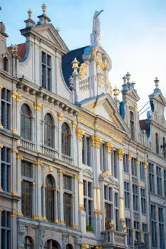 Grand Place luggage storage