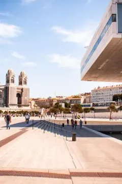 Marseille Saint-Charles togstation luggage storage