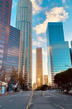 Downtown luggage storage