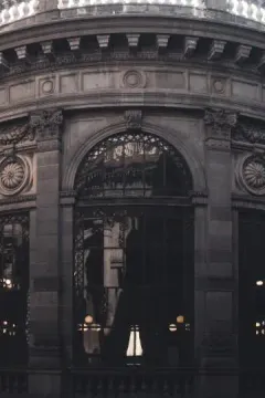 Ópera Nacional de Bordéus luggage storage