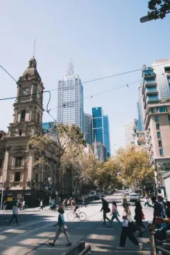 Melbourne CBD luggage storage