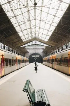 Porto São Bento togstation luggage storage