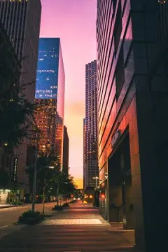Downtown Houston luggage storage