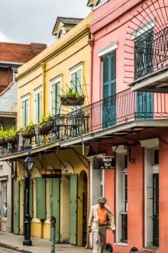 French quarter luggage storage