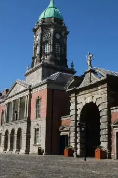 Dublins slott luggage storage