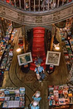 Livraria Lello luggage storage