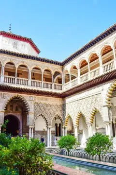 Alcazar of Seville luggage storage