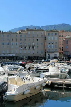 Bastia Ferry Terminal luggage storage