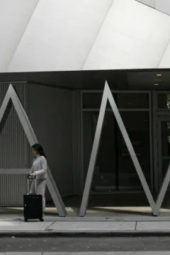 Miami repülőtér luggage storage