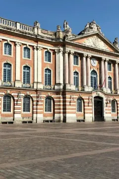 Place du Capitole luggage storage