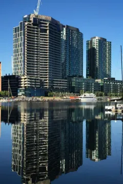 Docklands luggage storage