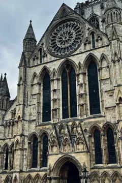 York Minster luggage storage