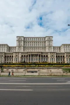 Palace of the Parliament luggage storage