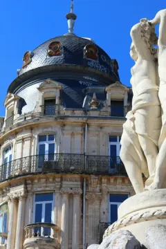 Place de la Comédie luggage storage
