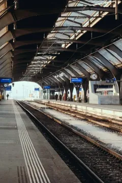 Zurich Hardbrücke Station luggage storage