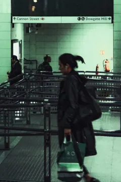 库克斯桥 luggage storage